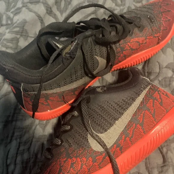 Kobe sneakers - Picture 5 of 8